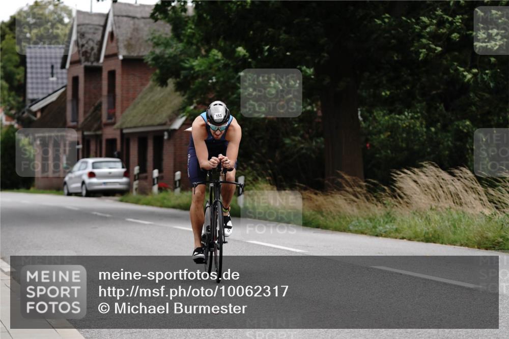 30.08.2026 - Elbe Triathlon Hamburg Michael Burmester http://msf.ph/oto/10062317 30.08.2026 14:48:21 Radfahren 153 meine-sportfotos.de
