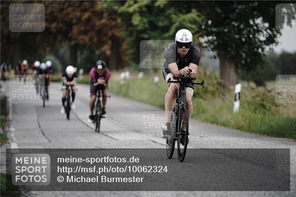30.08.2026 - Elbe Triathlon Hamburg Michael Burmester http://msf.ph/oto/10062324 30.08.2026 08:57:48 Radfahren 191, 230, 232, 240, 252, 258, 270, 301 meine-sportfotos.de