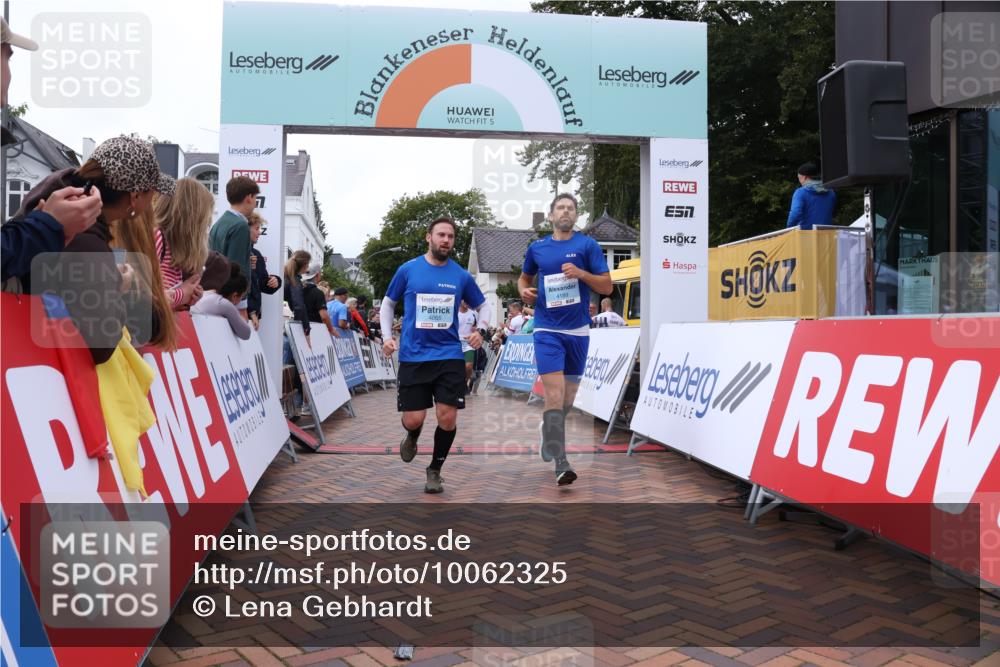30.08.2026 - Blankeneser Heldenlauf Lena Gebhardt http://msf.ph/oto/10062325 30.08.2026 12:33:32 Ziel 4065, 4139, 4189 meine-sportfotos.de