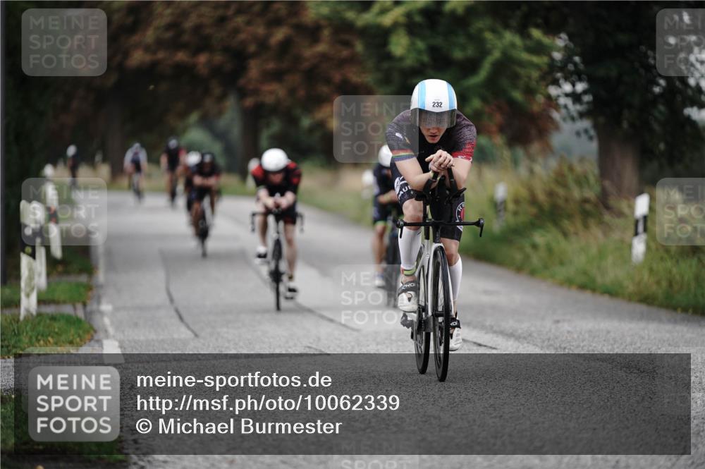 30.08.2026 - Elbe Triathlon Hamburg Michael Burmester http://msf.ph/oto/10062339 30.08.2026 08:57:51 Radfahren 191, 230, 232, 240, 252, 258, 295, 301, 347 meine-sportfotos.de