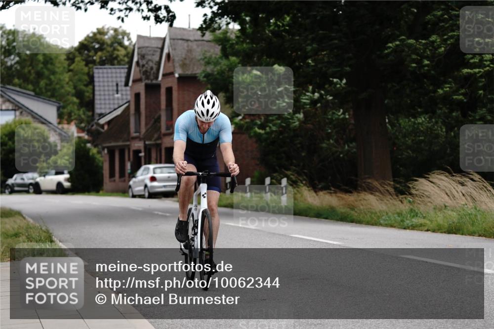 30.08.2026 - Elbe Triathlon Hamburg Michael Burmester http://msf.ph/oto/10062344 30.08.2026 14:48:59 Radfahren  meine-sportfotos.de