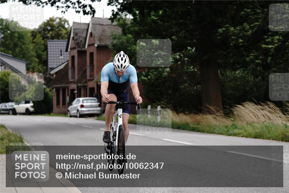 30.08.2026 - Elbe Triathlon Hamburg Michael Burmester http://msf.ph/oto/10062347 30.08.2026 14:48:59 Radfahren  meine-sportfotos.de