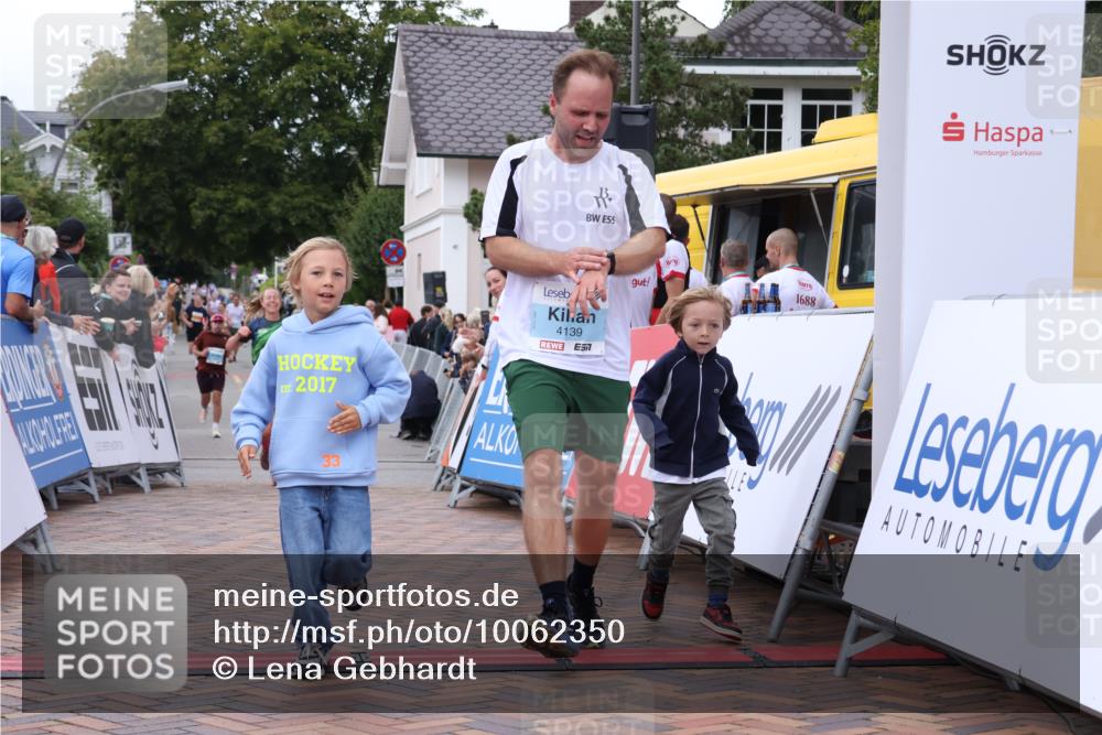 30.08.2026 - Blankeneser Heldenlauf Lena Gebhardt http://msf.ph/oto/10062350 30.08.2026 12:33:35 Ziel 4065, 4139, 4189, 4298 meine-sportfotos.de