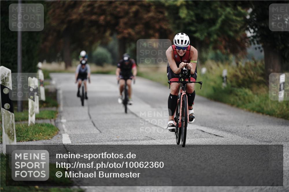30.08.2026 - Elbe Triathlon Hamburg Michael Burmester http://msf.ph/oto/10062360 30.08.2026 08:57:56 Radfahren 230, 240, 295, 347, 366 meine-sportfotos.de