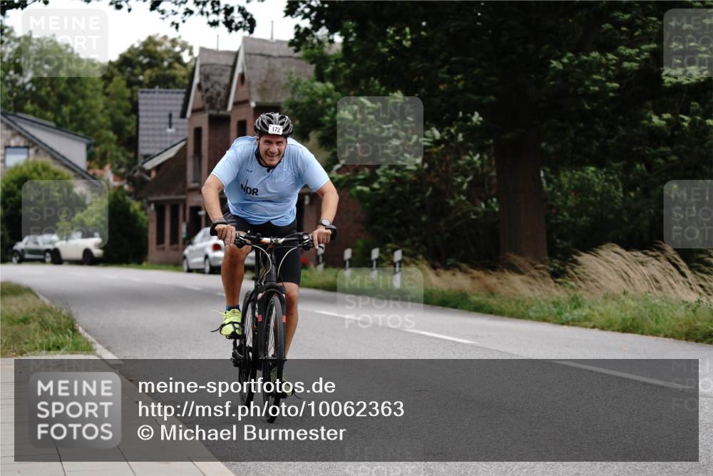 30.08.2026 - Elbe Triathlon Hamburg Michael Burmester http://msf.ph/oto/10062363 30.08.2026 14:49:28 Radfahren 172 meine-sportfotos.de