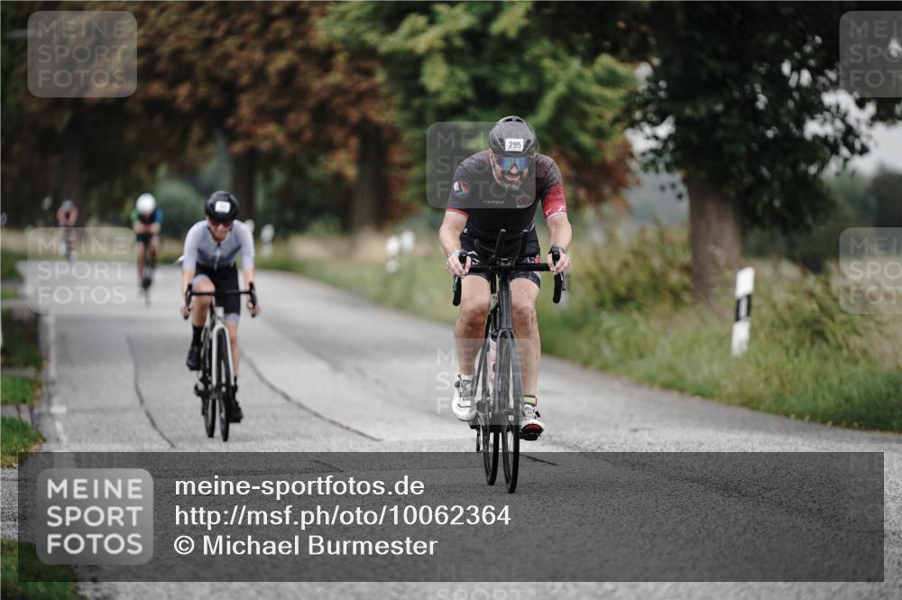30.08.2026 - Elbe Triathlon Hamburg Michael Burmester http://msf.ph/oto/10062364 30.08.2026 08:57:58 Radfahren 202, 230, 295, 347, 366 meine-sportfotos.de
