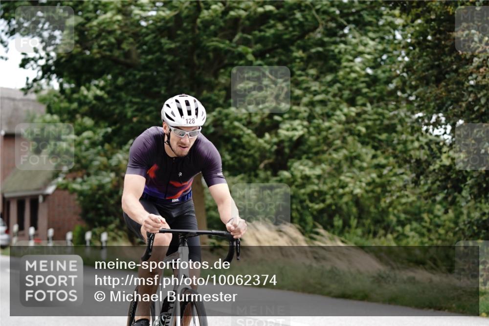 30.08.2026 - Elbe Triathlon Hamburg Michael Burmester http://msf.ph/oto/10062374 30.08.2026 14:49:38 Radfahren 128 meine-sportfotos.de