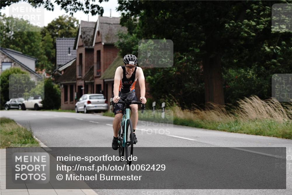 30.08.2026 - Elbe Triathlon Hamburg Michael Burmester http://msf.ph/oto/10062429 30.08.2026 14:51:03 Radfahren  meine-sportfotos.de