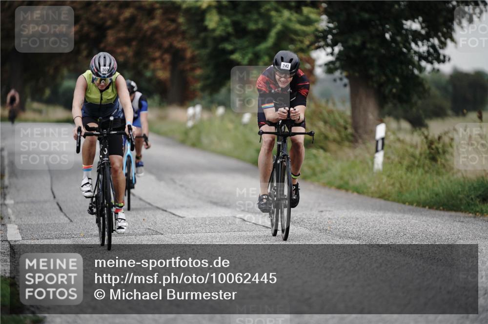 30.08.2026 - Elbe Triathlon Hamburg Michael Burmester http://msf.ph/oto/10062445 30.08.2026 08:58:37 Radfahren 242, 288, 314, 360 meine-sportfotos.de