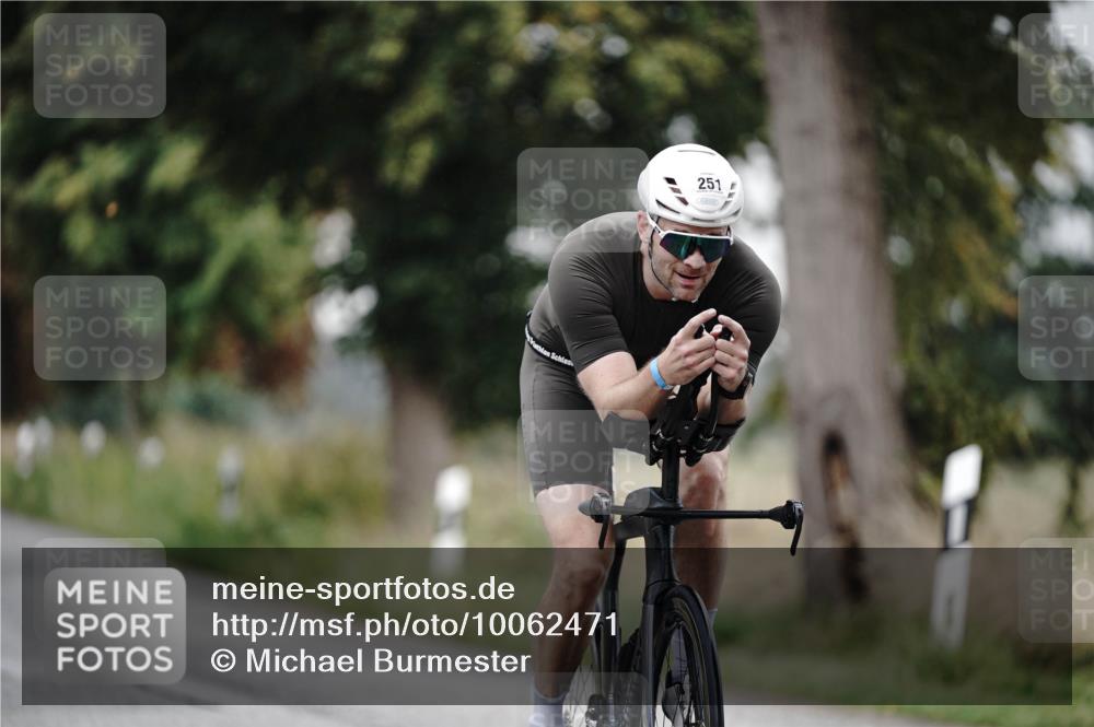 30.08.2026 - Elbe Triathlon Hamburg Michael Burmester http://msf.ph/oto/10062471 30.08.2026 08:58:53 Radfahren 251, 260, 287, 380 meine-sportfotos.de