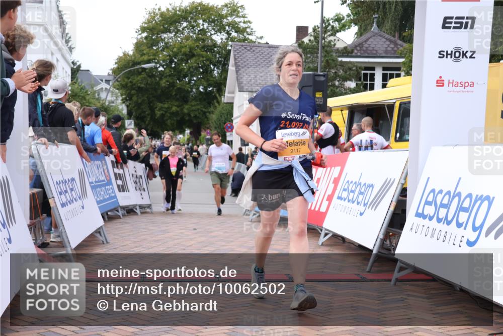 30.08.2026 - Blankeneser Heldenlauf Lena Gebhardt http://msf.ph/oto/10062502 30.08.2026 12:33:46 Ziel 2117, 4122, 4298, 4488 meine-sportfotos.de