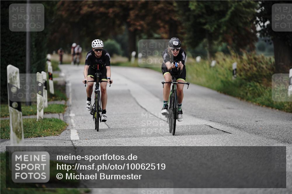 30.08.2026 - Elbe Triathlon Hamburg Michael Burmester http://msf.ph/oto/10062519 30.08.2026 09:00:18 Radfahren 253, 321, 375, 383 meine-sportfotos.de