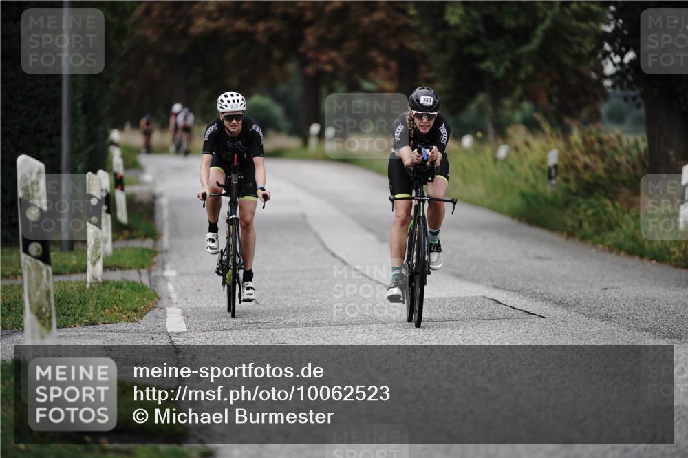 30.08.2026 - Elbe Triathlon Hamburg Michael Burmester http://msf.ph/oto/10062523 30.08.2026 09:00:18 Radfahren 253, 321, 375, 383 meine-sportfotos.de