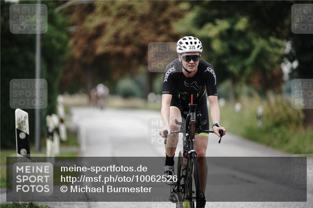 30.08.2026 - Elbe Triathlon Hamburg Michael Burmester http://msf.ph/oto/10062526 30.08.2026 09:00:19 Radfahren 321, 375, 383 meine-sportfotos.de