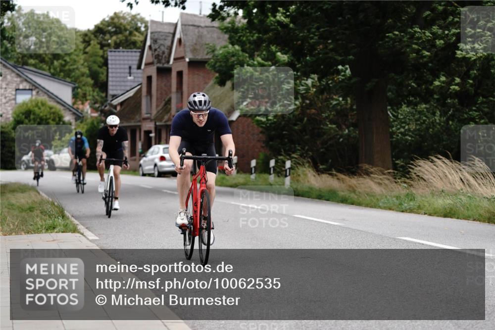 30.08.2026 - Elbe Triathlon Hamburg Michael Burmester http://msf.ph/oto/10062535 30.08.2026 14:52:41 Radfahren 145 meine-sportfotos.de