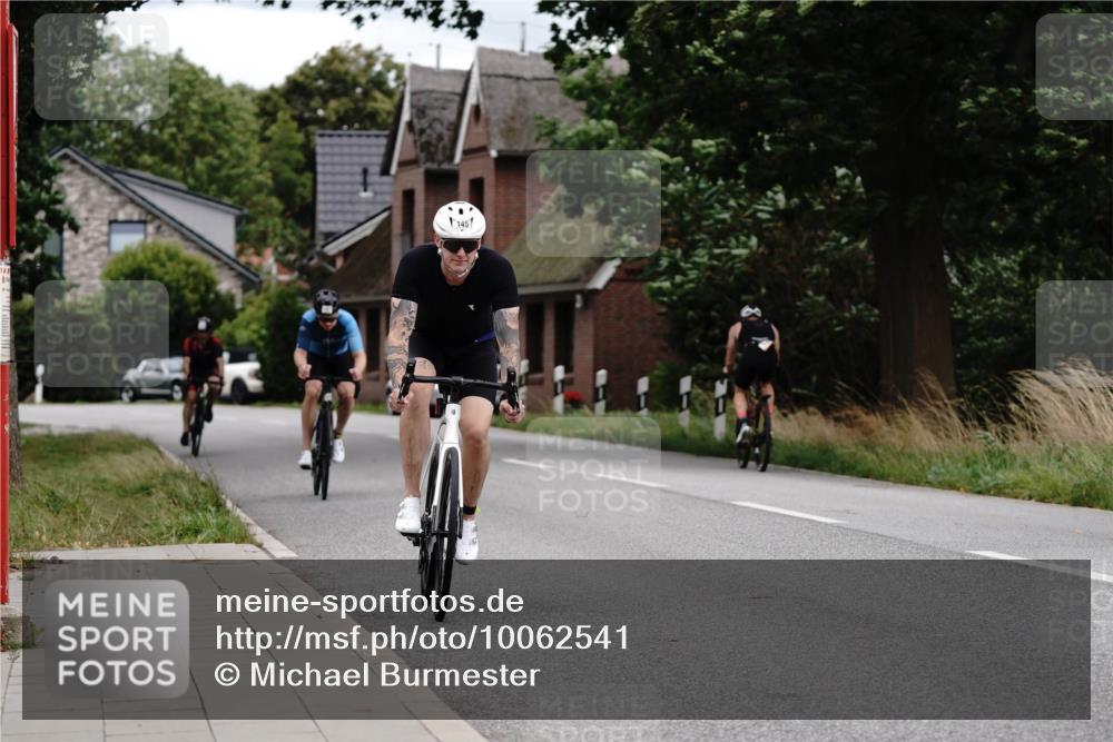 30.08.2026 - Elbe Triathlon Hamburg Michael Burmester http://msf.ph/oto/10062541 30.08.2026 14:52:43 Radfahren 145 meine-sportfotos.de