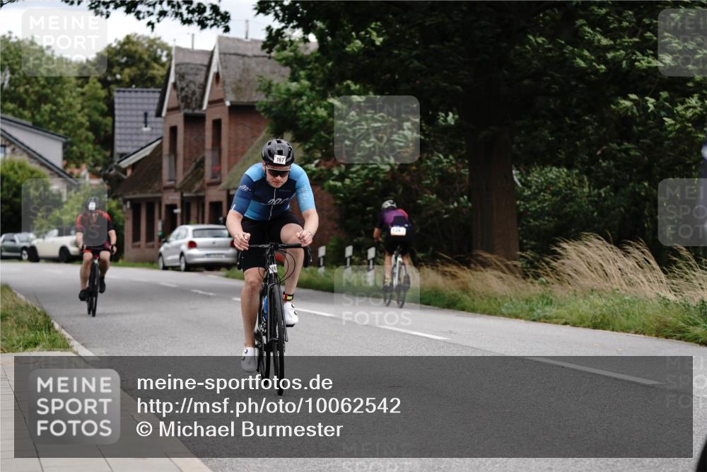 30.08.2026 - Elbe Triathlon Hamburg Michael Burmester http://msf.ph/oto/10062542 30.08.2026 14:52:44 Radfahren 145 meine-sportfotos.de