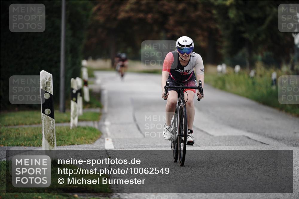 30.08.2026 - Elbe Triathlon Hamburg Michael Burmester http://msf.ph/oto/10062549 30.08.2026 09:00:35 Radfahren 389 meine-sportfotos.de
