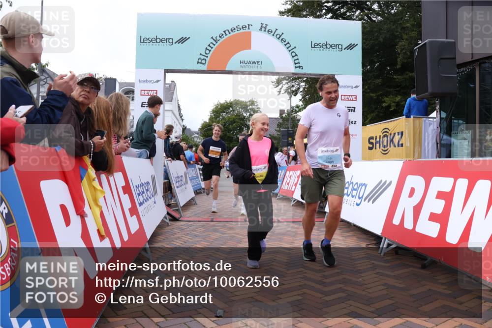 30.08.2026 - Blankeneser Heldenlauf Lena Gebhardt http://msf.ph/oto/10062556 30.08.2026 12:33:51 Ziel 2117, 2125, 4040, 4122, 4488 meine-sportfotos.de