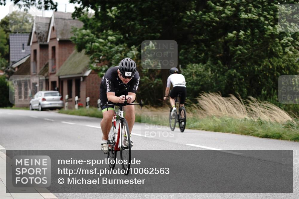 30.08.2026 - Elbe Triathlon Hamburg Michael Burmester http://msf.ph/oto/10062563 30.08.2026 14:52:56 Radfahren  meine-sportfotos.de