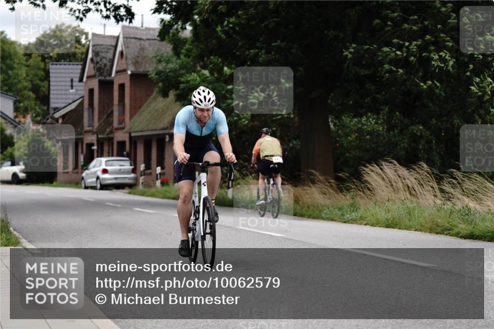 30.08.2026 - Elbe Triathlon Hamburg Michael Burmester http://msf.ph/oto/10062579 30.08.2026 14:53:41 Radfahren  meine-sportfotos.de
