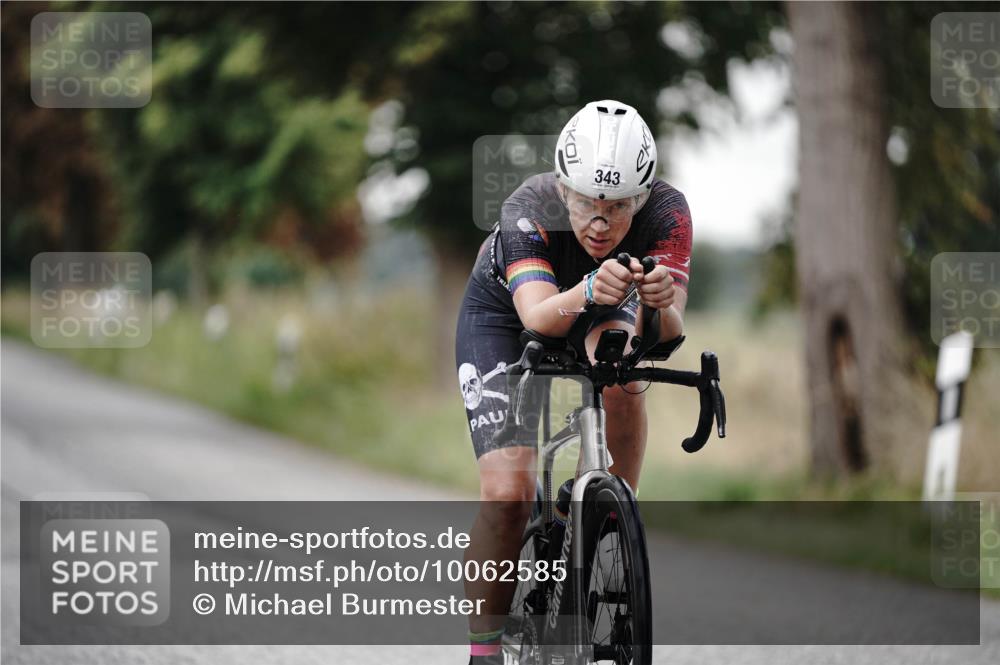 30.08.2026 - Elbe Triathlon Hamburg Michael Burmester http://msf.ph/oto/10062585 30.08.2026 09:00:52 Radfahren 297, 343, 384, 393 meine-sportfotos.de