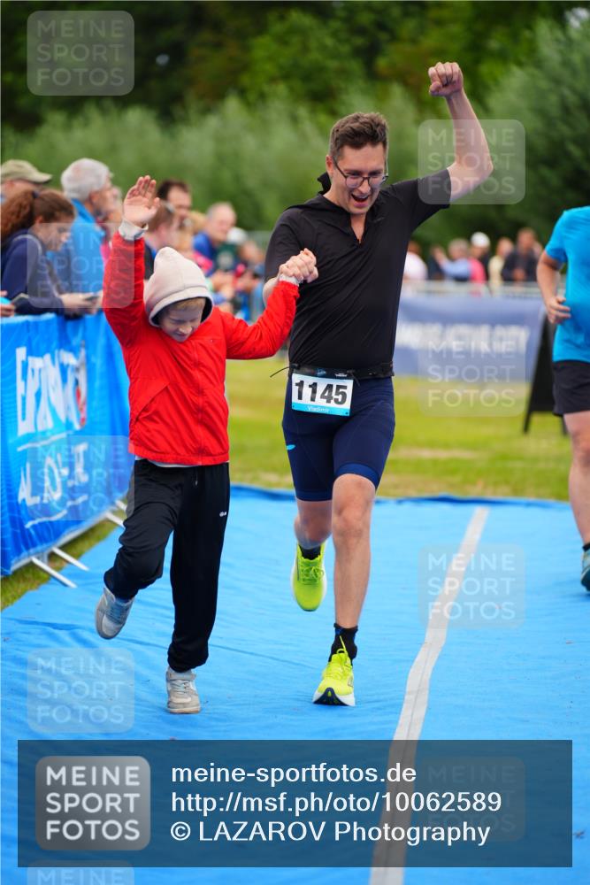 30.08.2026 - Elbe Triathlon Hamburg LAZAROV Photography http://msf.ph/oto/10062589 30.08.2026 11:49:30 Ziel 1145, 1252, 1363 meine-sportfotos.de