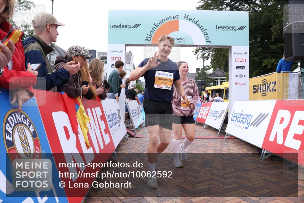 30.08.2026 - Blankeneser Heldenlauf Lena Gebhardt http://msf.ph/oto/10062592 30.08.2026 12:33:53 Ziel 2117, 2125, 4040, 4488 meine-sportfotos.de