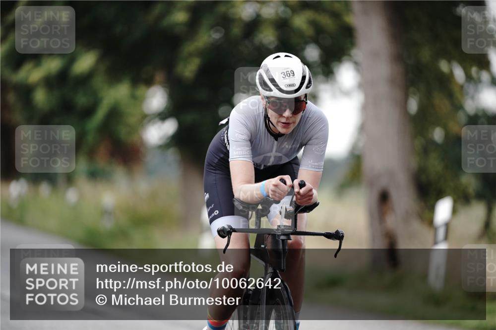 30.08.2026 - Elbe Triathlon Hamburg Michael Burmester http://msf.ph/oto/10062642 30.08.2026 09:01:19 Radfahren 235, 249, 305, 327, 369 meine-sportfotos.de