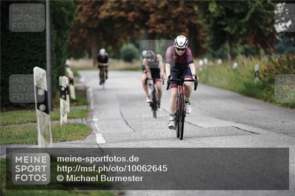 30.08.2026 - Elbe Triathlon Hamburg Michael Burmester http://msf.ph/oto/10062645 30.08.2026 09:01:23 Radfahren 285, 305, 327, 354 meine-sportfotos.de