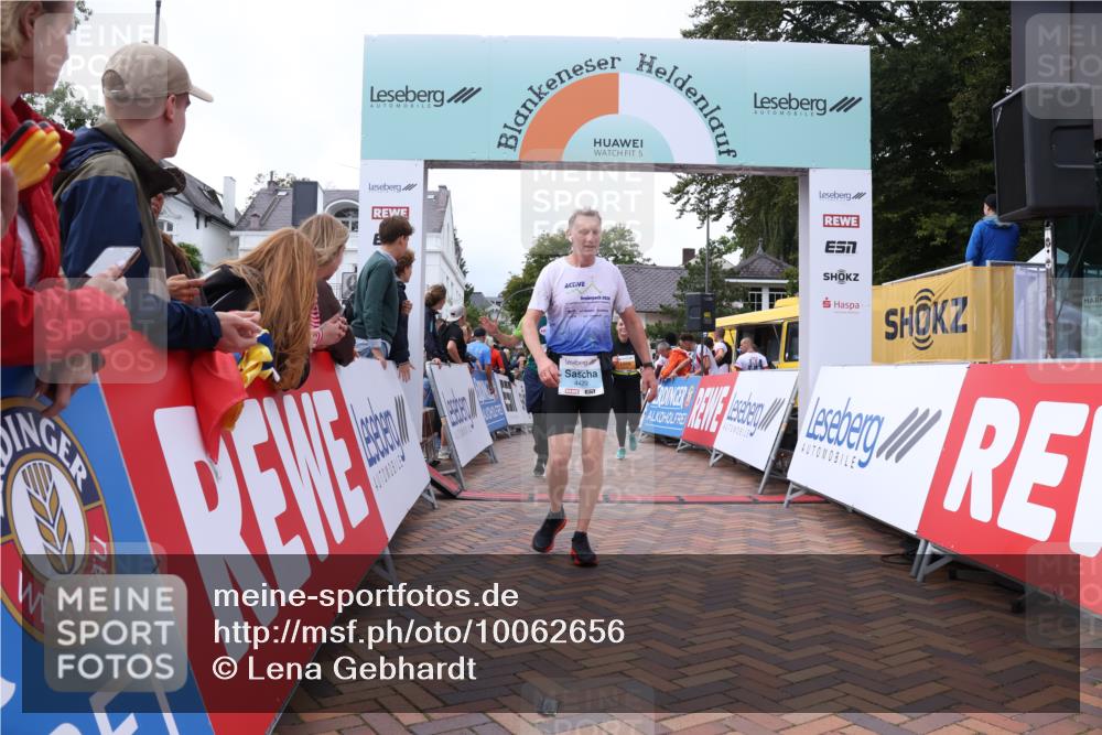 30.08.2026 - Blankeneser Heldenlauf Lena Gebhardt http://msf.ph/oto/10062656 30.08.2026 12:34:03 Ziel 2839, 4040, 4365, 4429, 4460, 4461 meine-sportfotos.de