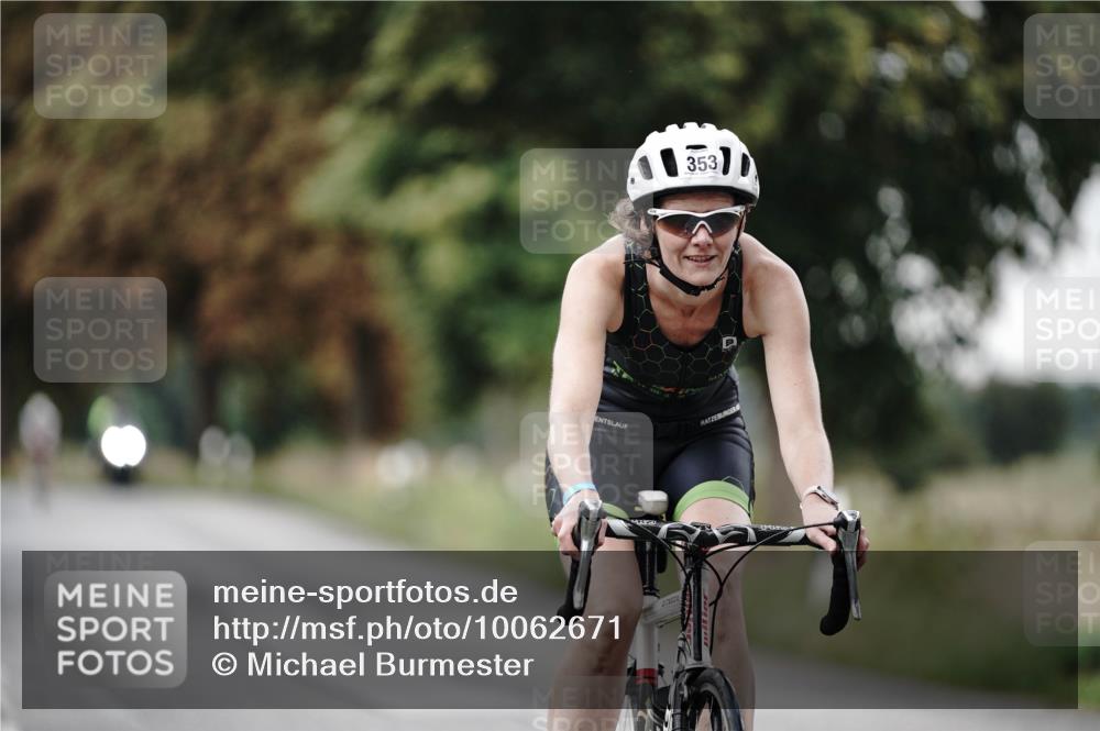 30.08.2026 - Elbe Triathlon Hamburg Michael Burmester http://msf.ph/oto/10062671 30.08.2026 09:01:31 Radfahren 285, 353, 354 meine-sportfotos.de