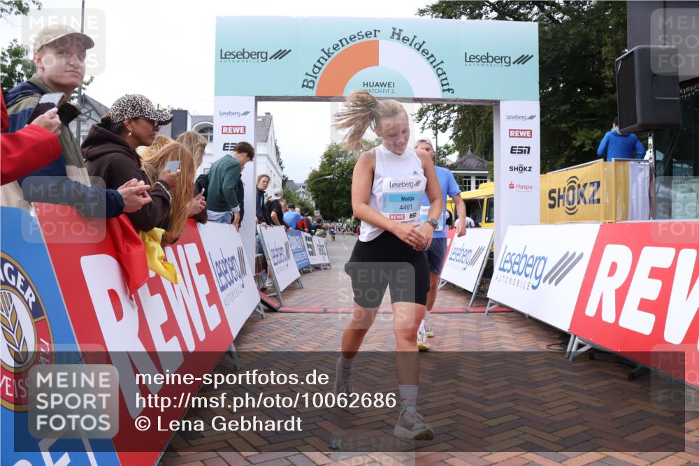 30.08.2026 - Blankeneser Heldenlauf Lena Gebhardt http://msf.ph/oto/10062686 30.08.2026 12:34:08 Ziel 2839, 4365, 4429, 4460, 4461 meine-sportfotos.de