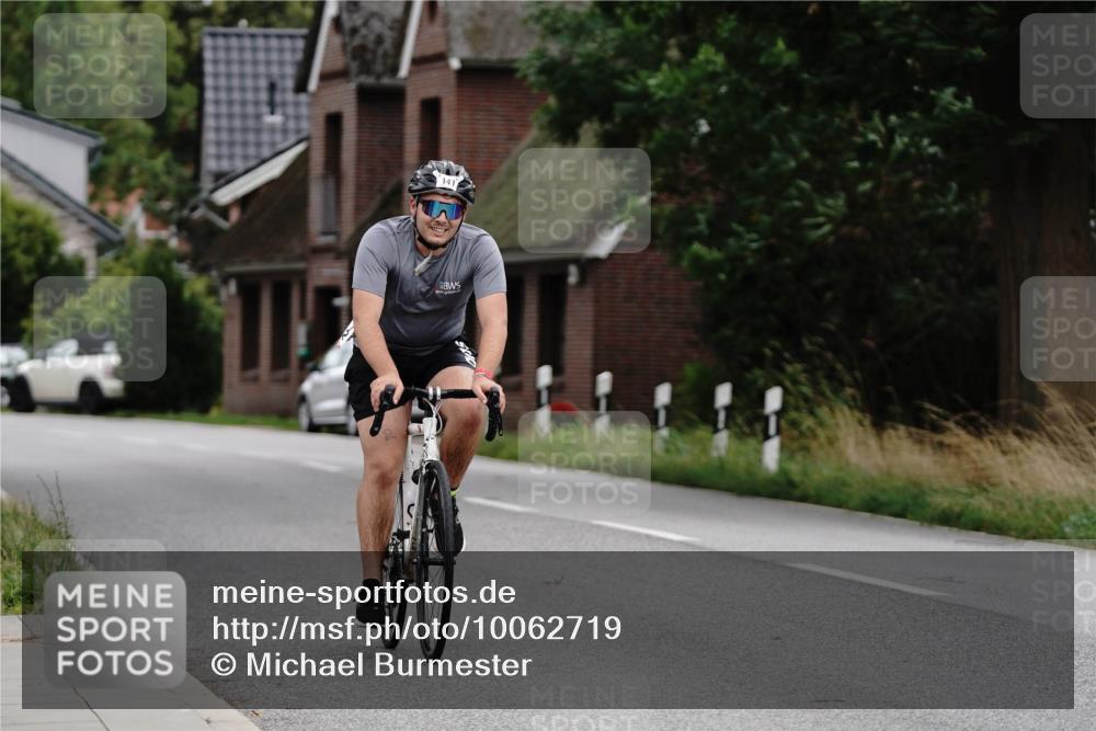 30.08.2026 - Elbe Triathlon Hamburg Michael Burmester http://msf.ph/oto/10062719 30.08.2026 14:55:50 Radfahren 141 meine-sportfotos.de