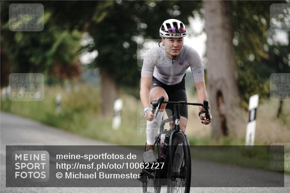 30.08.2026 - Elbe Triathlon Hamburg Michael Burmester http://msf.ph/oto/10062727 30.08.2026 09:01:52 Radfahren 212, 329, 358 meine-sportfotos.de