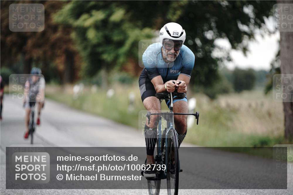 30.08.2026 - Elbe Triathlon Hamburg Michael Burmester http://msf.ph/oto/10062739 30.08.2026 09:01:57 Radfahren 212, 281, 319, 358 meine-sportfotos.de