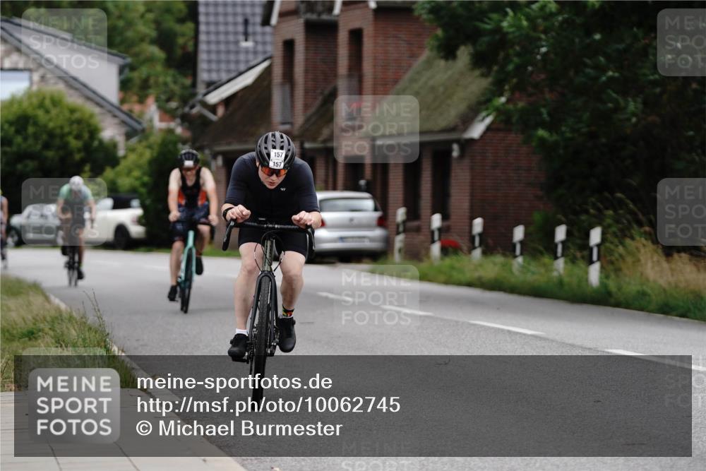 30.08.2026 - Elbe Triathlon Hamburg Michael Burmester http://msf.ph/oto/10062745 30.08.2026 14:56:03 Radfahren 170, 177 meine-sportfotos.de