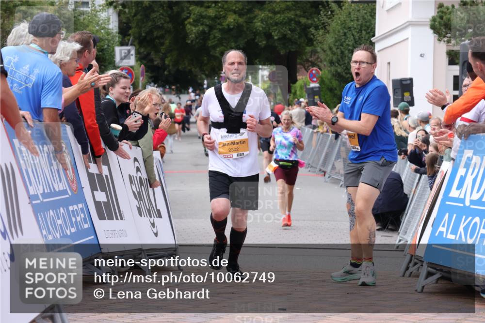 30.08.2026 - Blankeneser Heldenlauf Lena Gebhardt http://msf.ph/oto/10062749 30.08.2026 12:34:23 Ziel 2302, 2561 meine-sportfotos.de