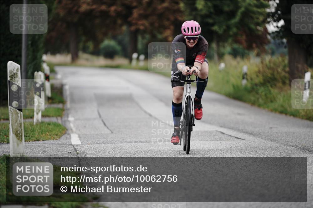 30.08.2026 - Elbe Triathlon Hamburg Michael Burmester http://msf.ph/oto/10062756 30.08.2026 09:02:01 Radfahren 281, 319 meine-sportfotos.de