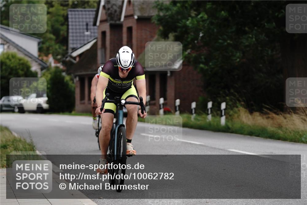 30.08.2026 - Elbe Triathlon Hamburg Michael Burmester http://msf.ph/oto/10062782 30.08.2026 14:56:15 Radfahren  meine-sportfotos.de