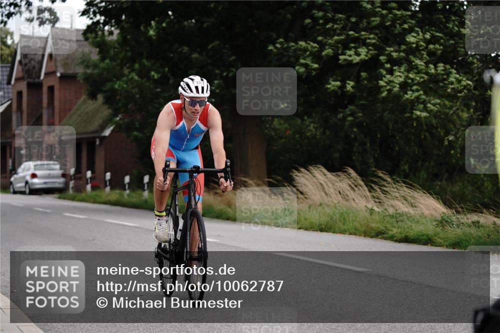 30.08.2026 - Elbe Triathlon Hamburg Michael Burmester http://msf.ph/oto/10062787 30.08.2026 14:56:16 Radfahren  meine-sportfotos.de