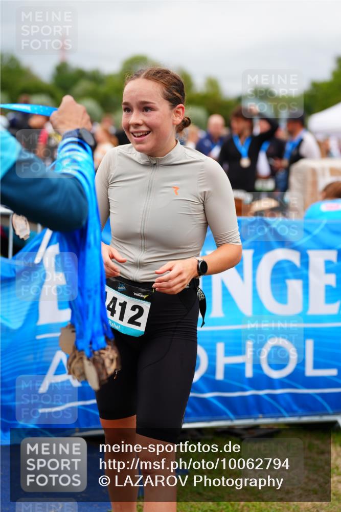 30.08.2026 - Elbe Triathlon Hamburg LAZAROV Photography http://msf.ph/oto/10062794 30.08.2026 11:50:20 Ziel 855, 912 meine-sportfotos.de