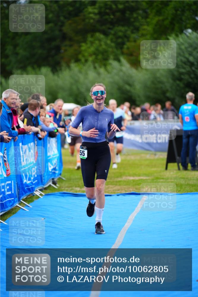 30.08.2026 - Elbe Triathlon Hamburg LAZAROV Photography http://msf.ph/oto/10062805 30.08.2026 11:50:24 Ziel 855, 912, 1282 meine-sportfotos.de