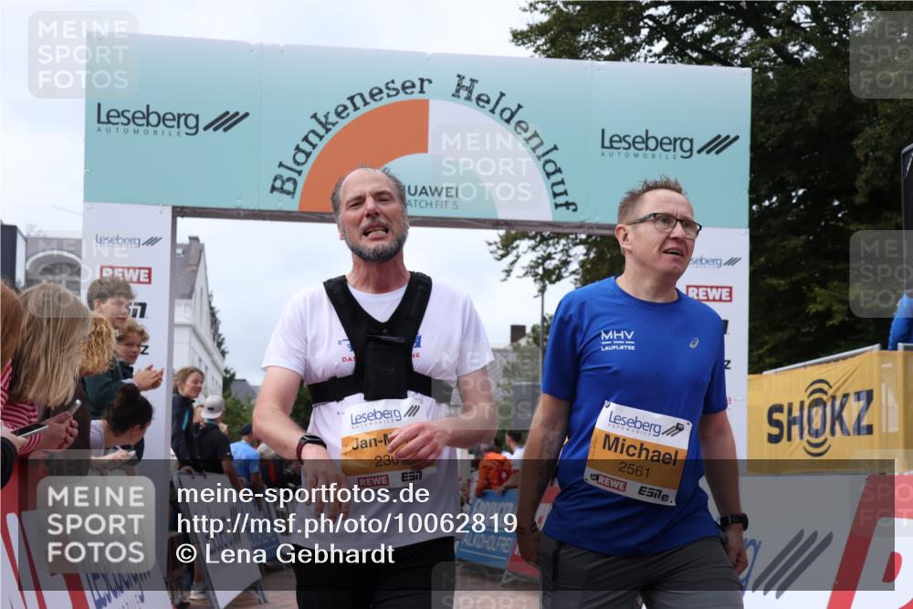 30.08.2026 - Blankeneser Heldenlauf Lena Gebhardt http://msf.ph/oto/10062819 30.08.2026 12:34:30 Ziel 2302, 2561, 2928 meine-sportfotos.de