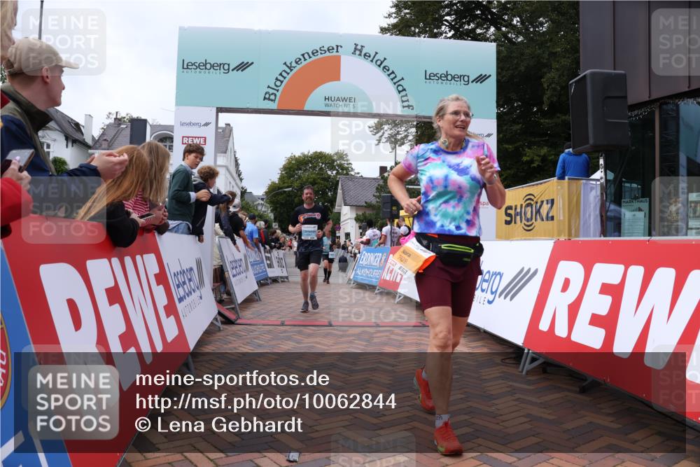 30.08.2026 - Blankeneser Heldenlauf Lena Gebhardt http://msf.ph/oto/10062844 30.08.2026 12:34:34 Ziel 2302, 2561, 2928, 4347, 4449 meine-sportfotos.de