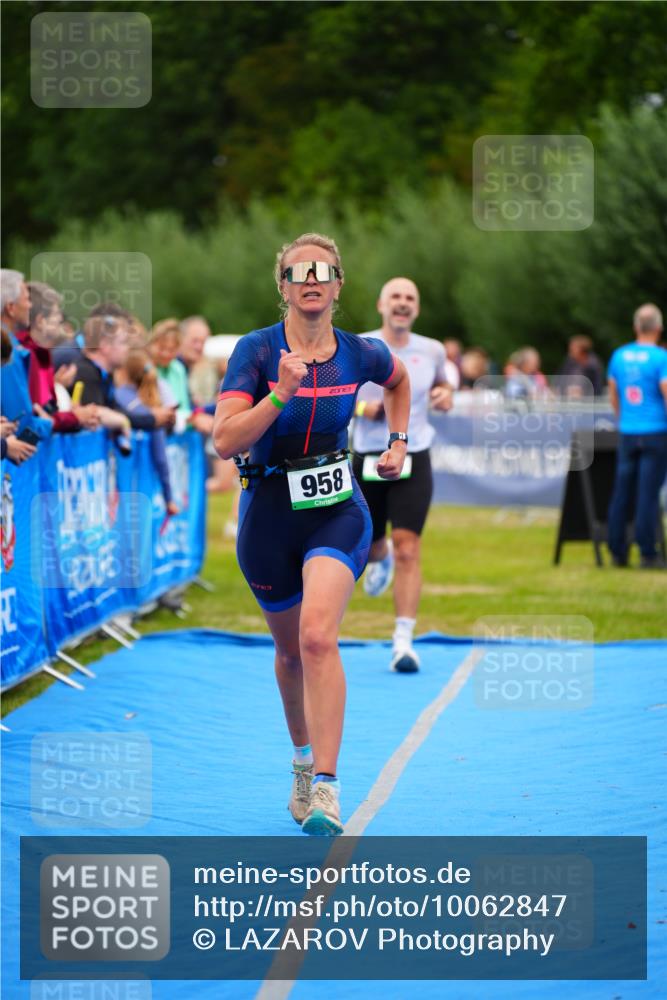30.08.2026 - Elbe Triathlon Hamburg LAZAROV Photography http://msf.ph/oto/10062847 30.08.2026 11:50:36 Ziel 686, 958 meine-sportfotos.de
