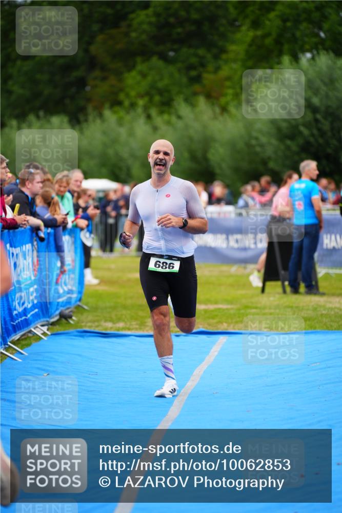 30.08.2026 - Elbe Triathlon Hamburg LAZAROV Photography http://msf.ph/oto/10062853 30.08.2026 11:50:37 Ziel 686, 958 meine-sportfotos.de