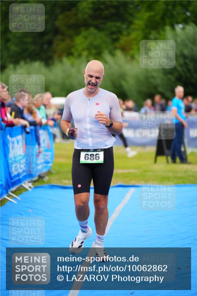 30.08.2026 - Elbe Triathlon Hamburg LAZAROV Photography http://msf.ph/oto/10062862 30.08.2026 11:50:38 Ziel 686, 958 meine-sportfotos.de