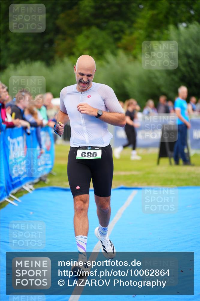 30.08.2026 - Elbe Triathlon Hamburg LAZAROV Photography http://msf.ph/oto/10062864 30.08.2026 11:50:39 Ziel 686, 958 meine-sportfotos.de