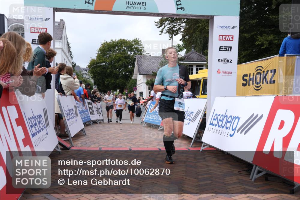 30.08.2026 - Blankeneser Heldenlauf Lena Gebhardt http://msf.ph/oto/10062870 30.08.2026 12:34:39 Ziel 2371, 2372, 2928, 4347, 4449 meine-sportfotos.de